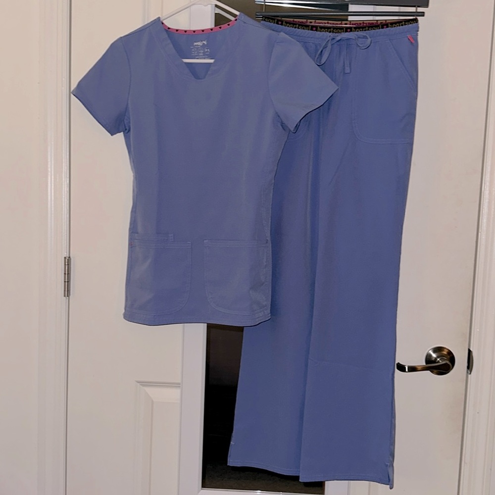 HeartSoul Scrub Set